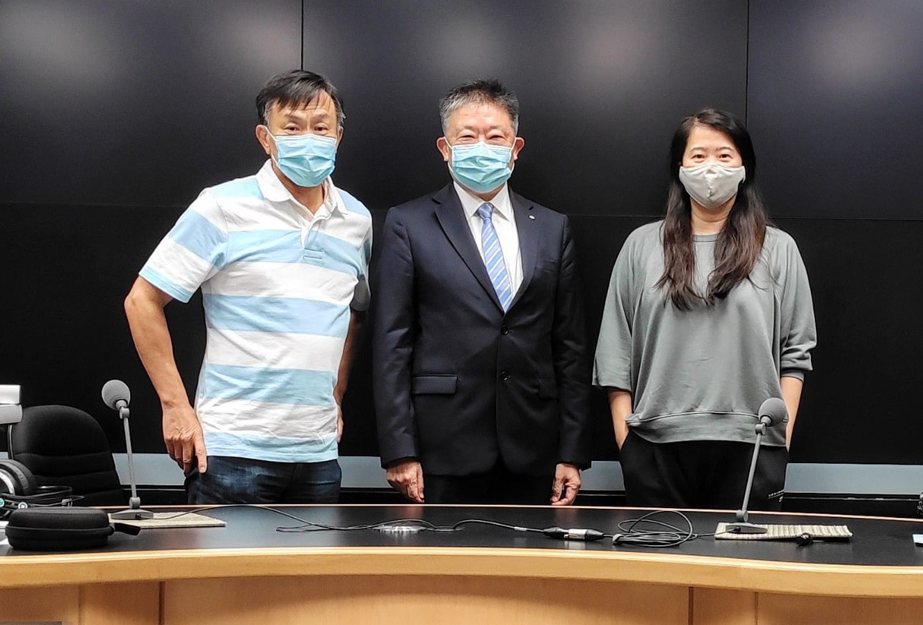 Photo of EOC Chairperson, Mr Ricky CHU with the programme hosts. From the left: Mr Roy CHENG, programme host; Mr Ricky CHU, EOC Chairperson; Ms Ada HO, programme host.